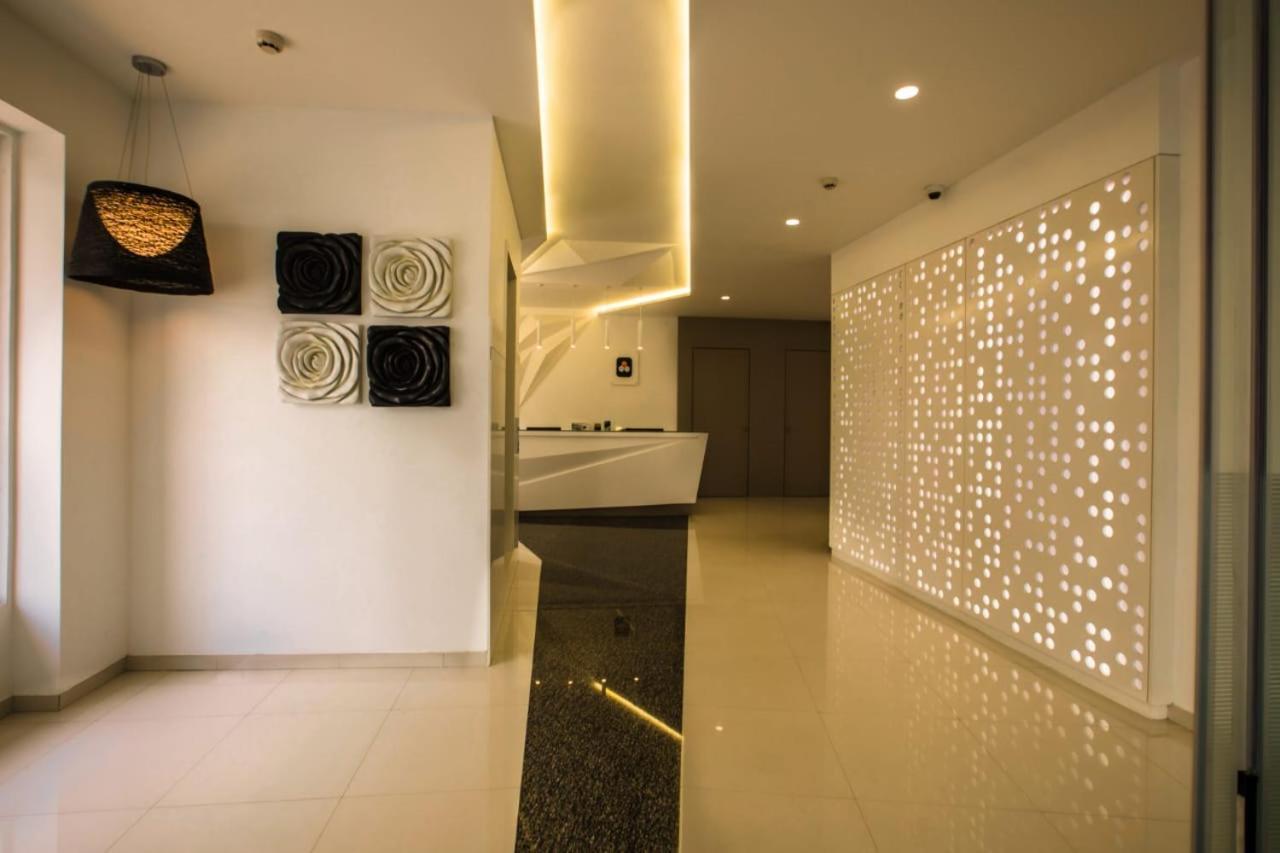 The Mayberry -A Bergamont Group Of Hotels Tirupur Kültér fotó